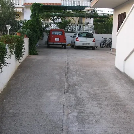 Apartament In With Sea View, Balcony, Air Conditioning Wifi 3671-2 Vodice